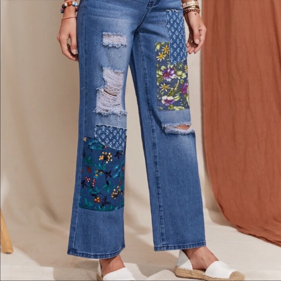 Patchwork Jeans Floral Patchwork Jeans - Picture 4 of 7